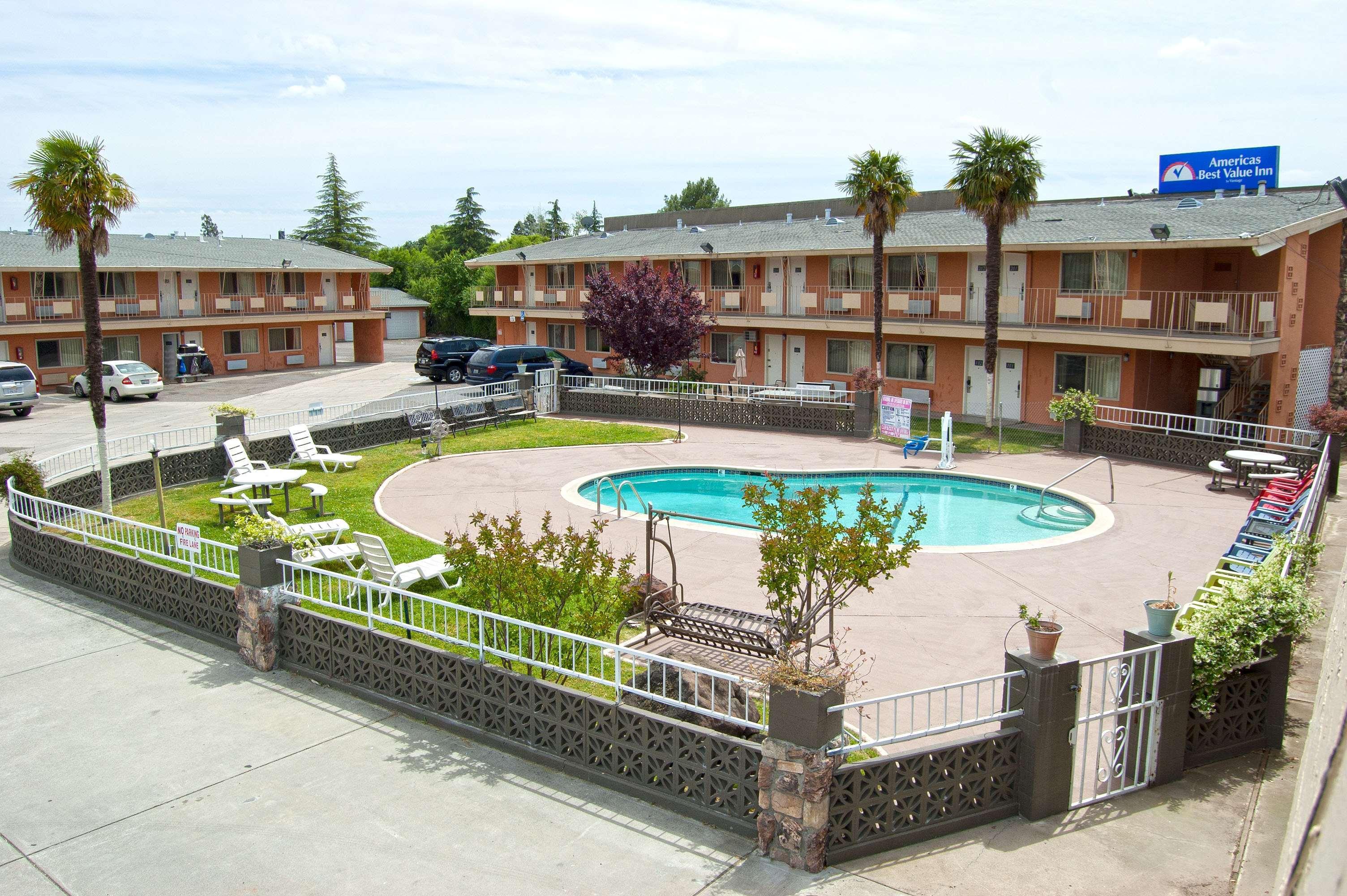 Hotel Dan Inn Barretos By Nacional Inn エクステリア 写真