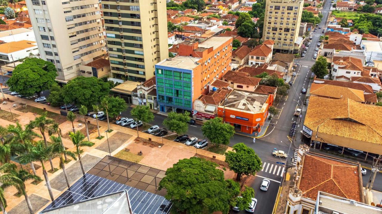 Hotel Dan Inn Barretos By Nacional Inn エクステリア 写真