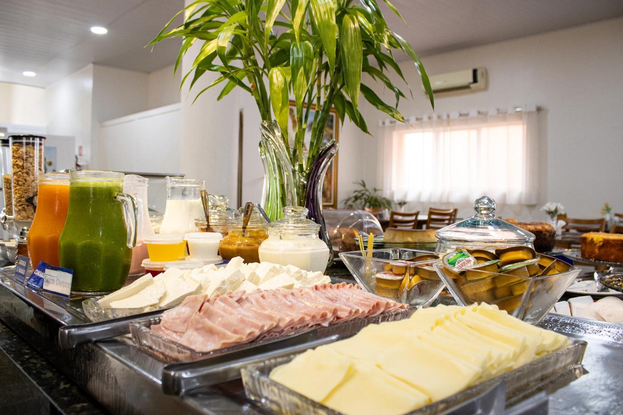 Hotel Dan Inn Barretos By Nacional Inn エクステリア 写真